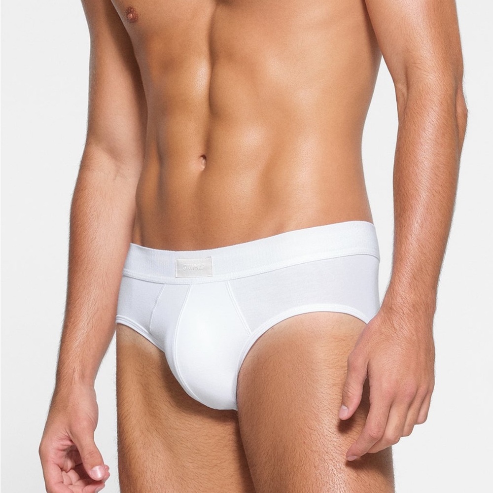 SKIMS Chalk Briefs Ultimate Comfort